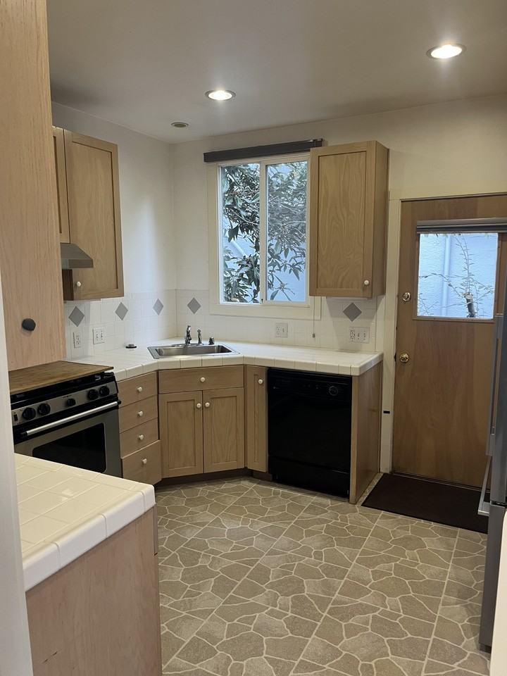 1126 Hampel St #1 - Photo 5 of 14