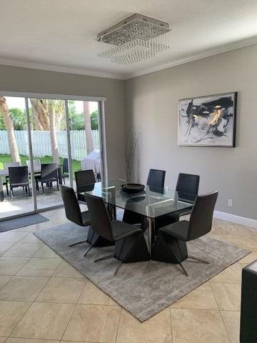 7891 Manor Forest Boulevard - Photo 6 of 8