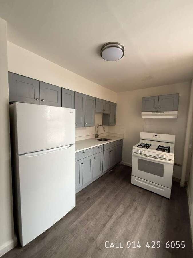 275 Mclean Ave - Photo 5 of 6