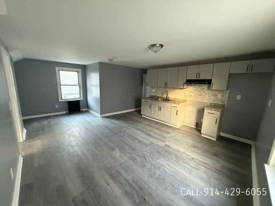 76 Bruce Ave - Photo 4 of 4