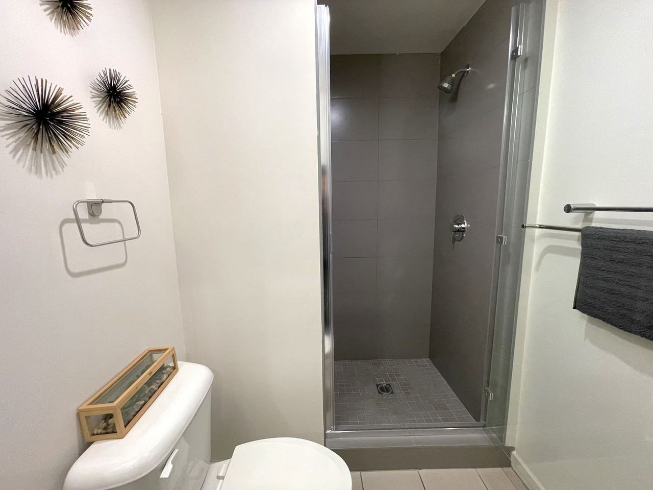 14107 W Monroe Pl - Photo 7 of 28