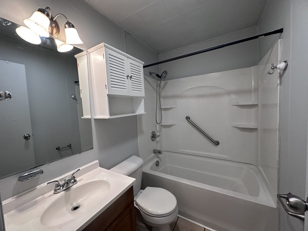 1504 Edgewood Dr - Photo 6 of 17