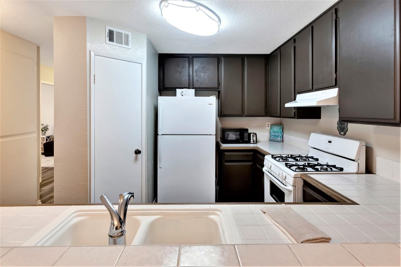 22192 Rim Pointe #6B - Photo 6 of 20