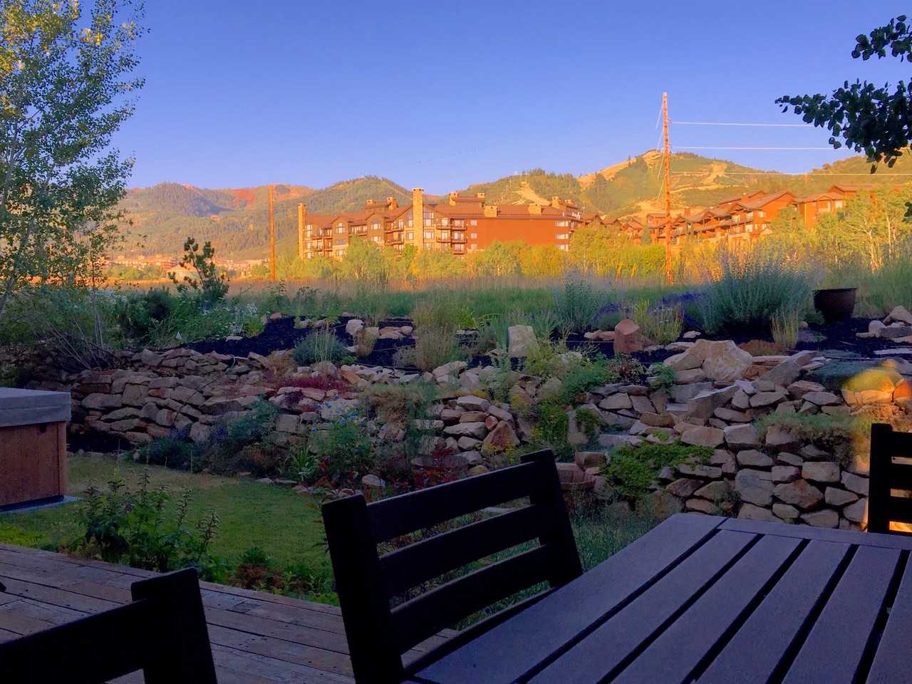 4087 Worthington Dr #NA - Photo 2 of 33