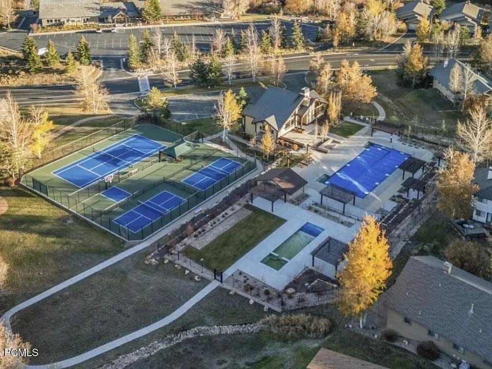 4087 Worthington Dr #NA - Photo 5 of 33