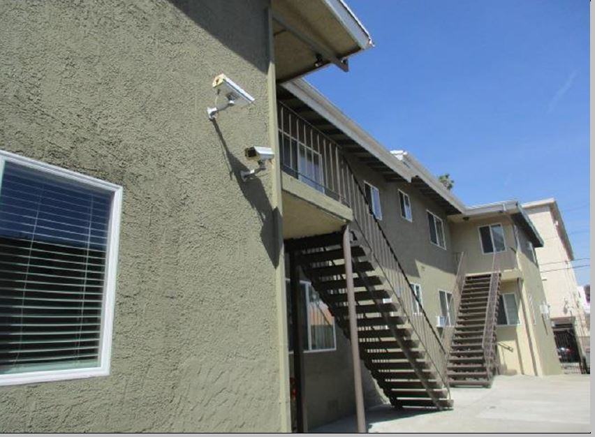 6043 Romaine St #6 - Photo 3 of 13