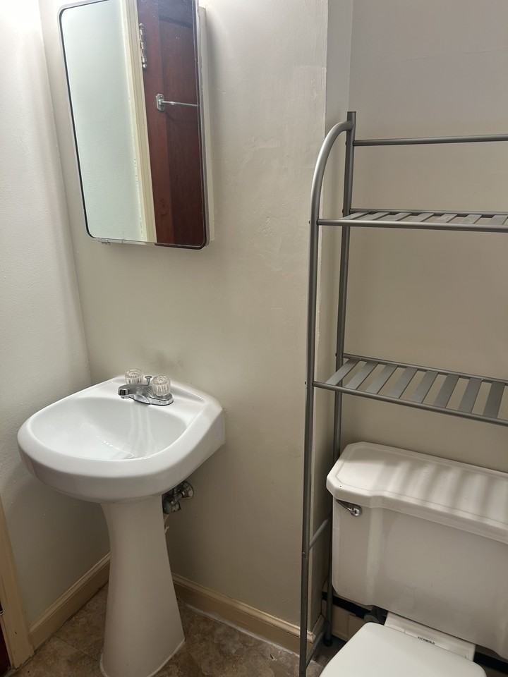 73 Race St #2 - Photo 5 of 17