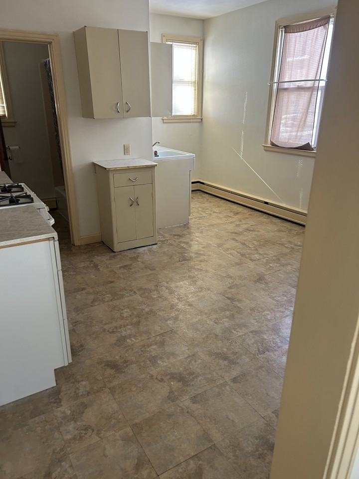 73 Race St #2 - Photo 7 of 17