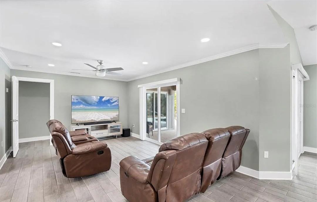 9492 Galaxie Cir #NA - Photo 4 of 16