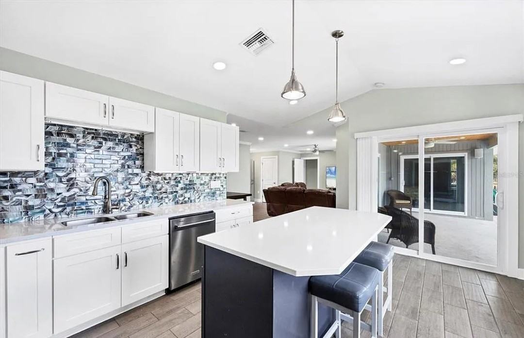 9492 Galaxie Cir #NA - Photo 6 of 16