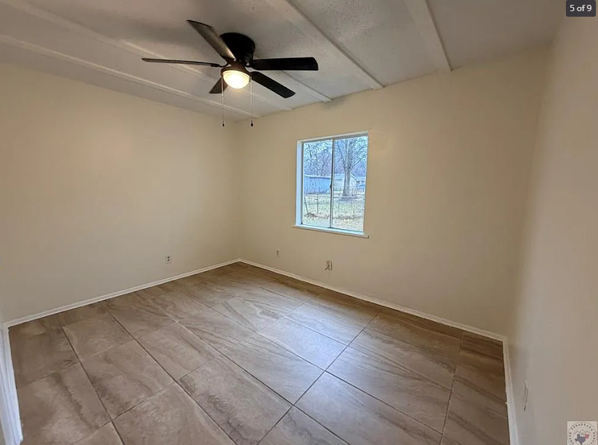 2405 Mamie Dr #NA - Photo 2 of 9