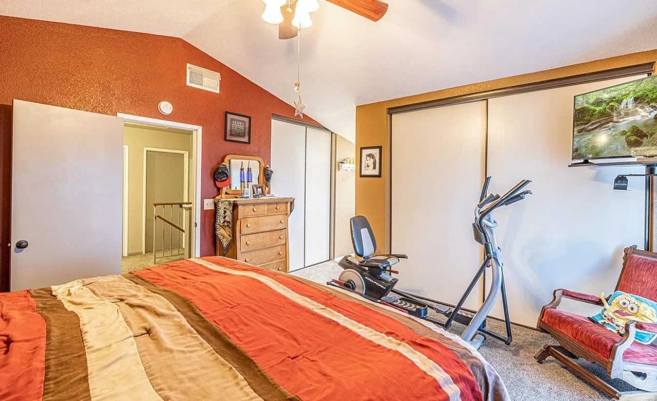 4048 Belleshire Way - Photo 2 of 14