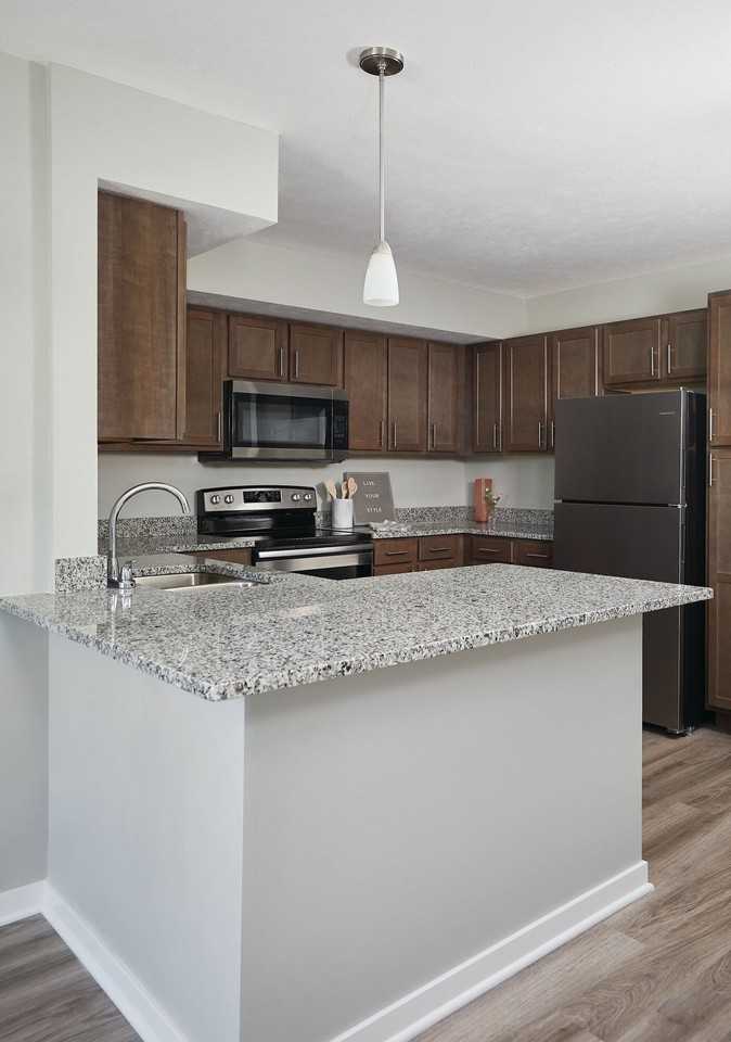 The Summit Apartments - Photo 7 of 24