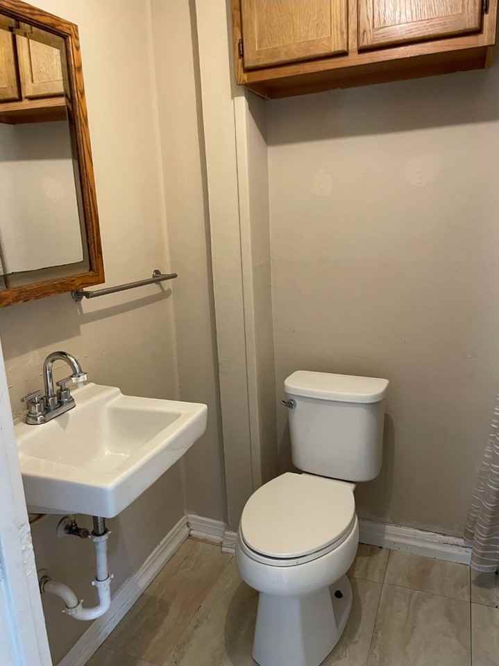 2025 Grafton Rd #4 - Photo 3 of 10