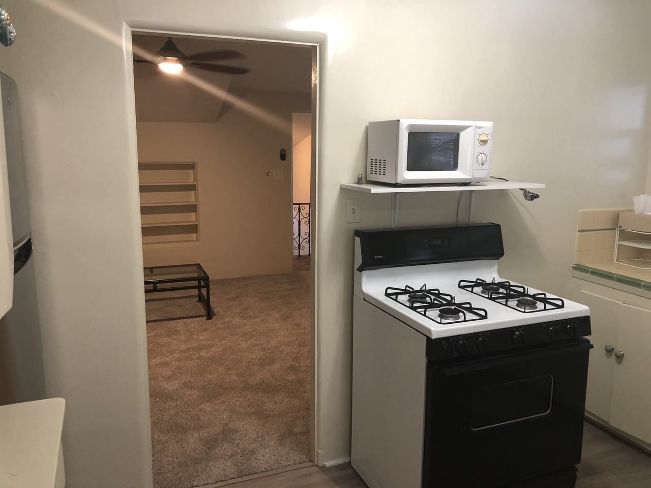 339 N Louise St #1-2 - Photo 4 of 10