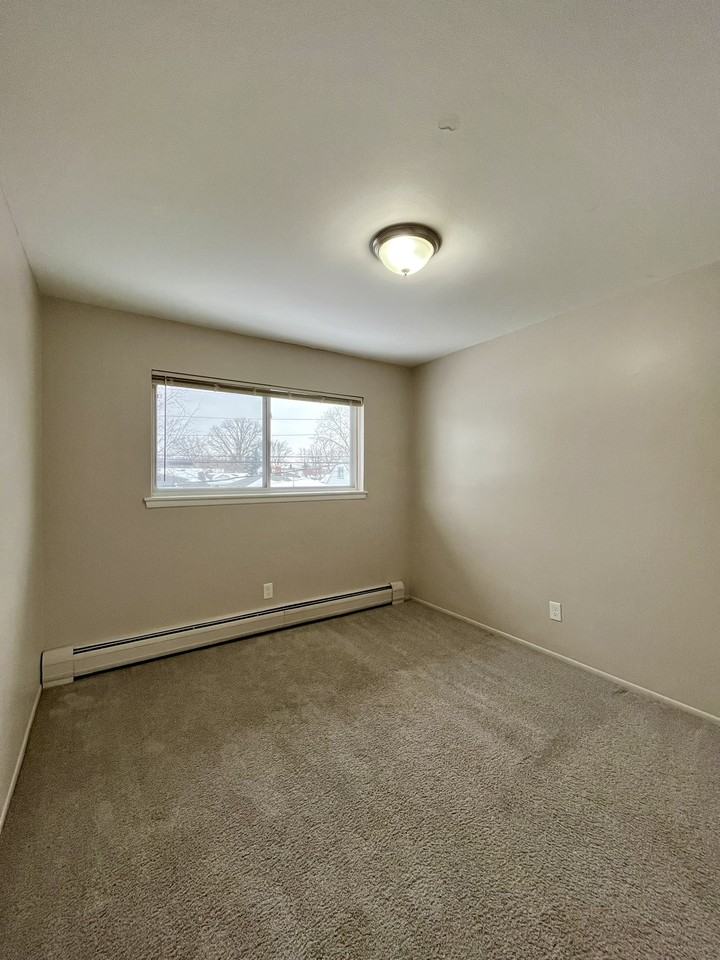 1750-1770 St Johns Park Place Apartments - Photo 5 of 23