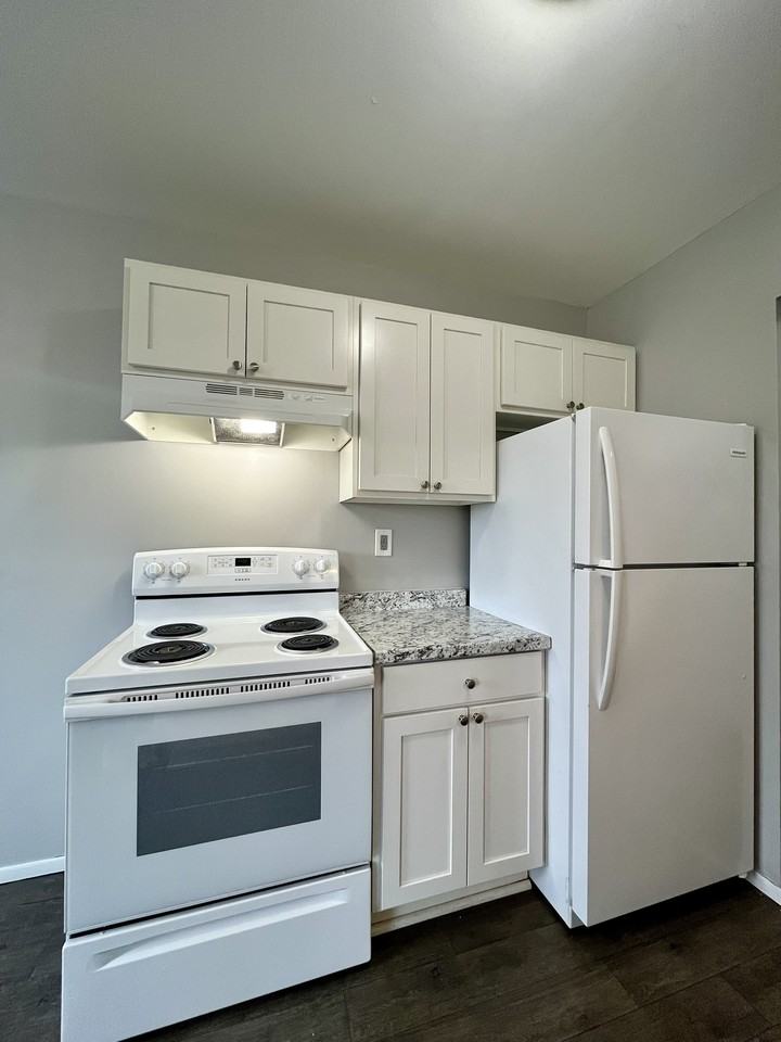 4245 Quarry Road - Photo 3 of 10