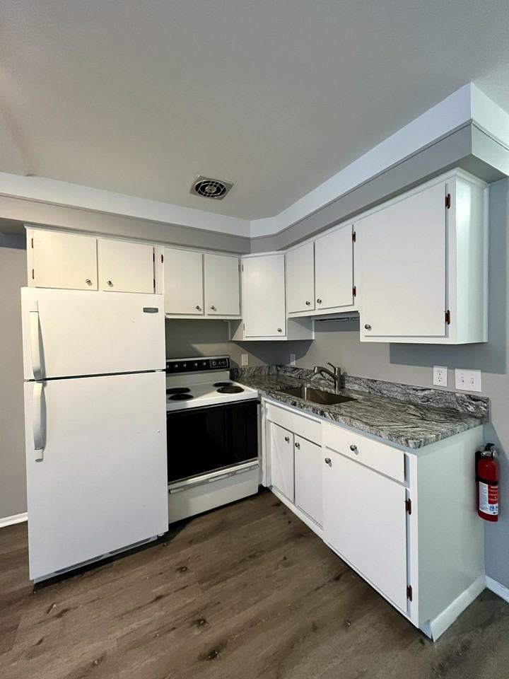 2nd St. Apartments - Photo 4 of 20