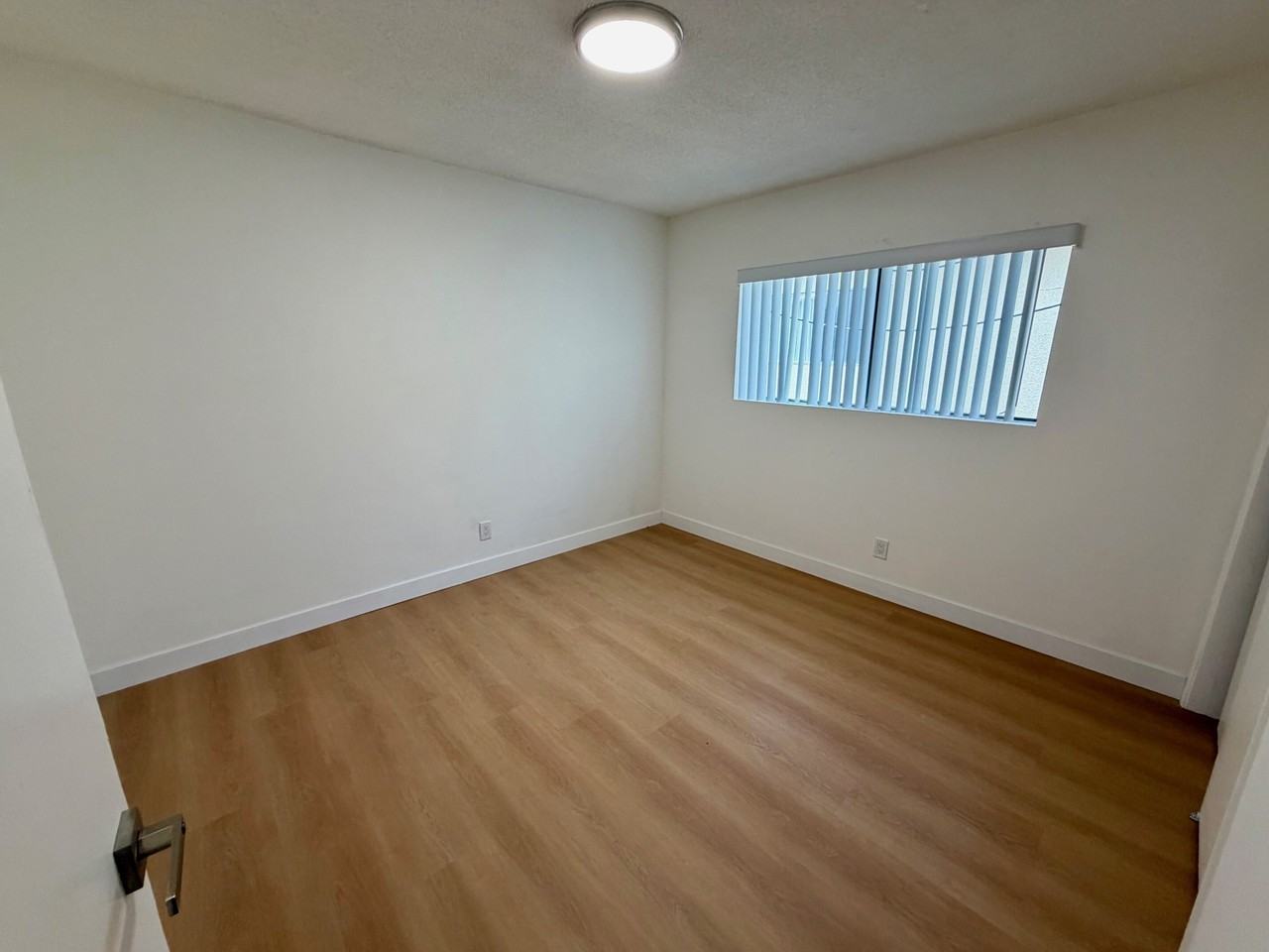 1424 SOUTH 2ND STREET (693) - Photo 4 of 7