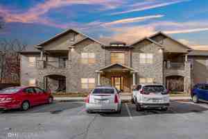 featured image of 910 S Carroll Ave