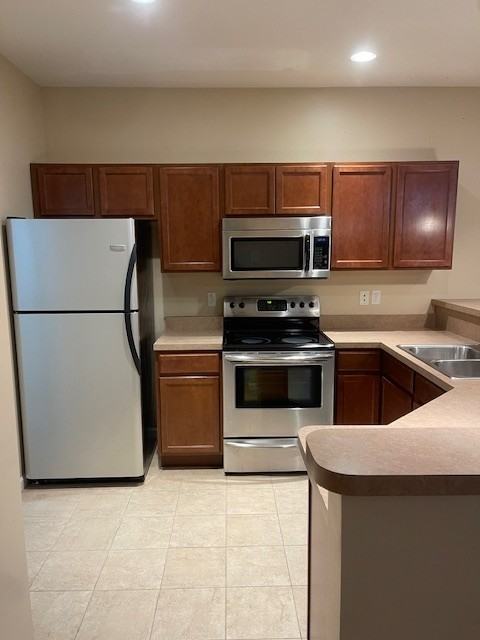 910 S. Carroll Avenue - Photo 3 of 50