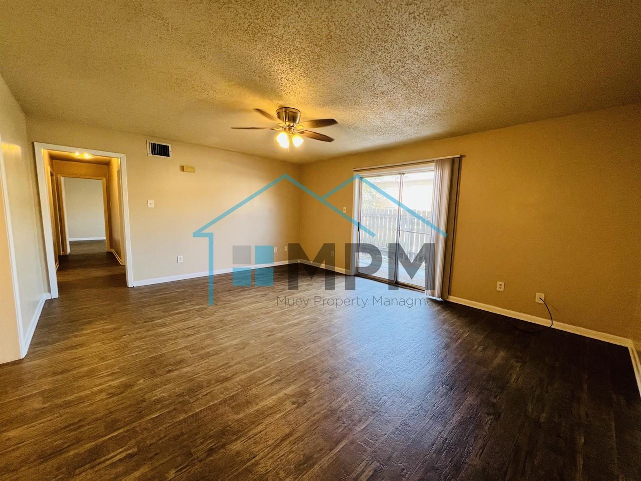 109 Hudson Terrace - Photo 2 of 11