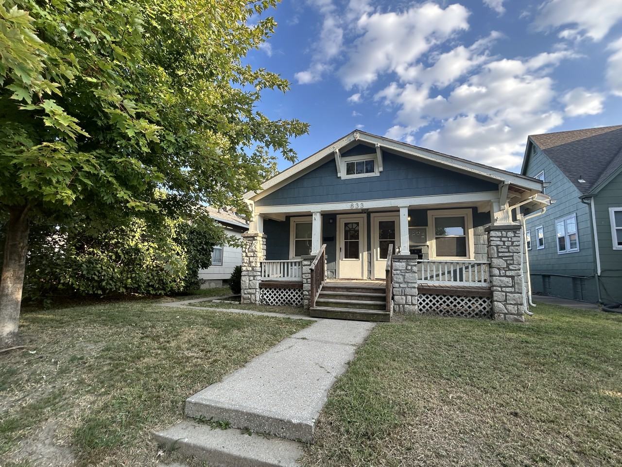 833 East 21st Avenue - Photo 2 of 16