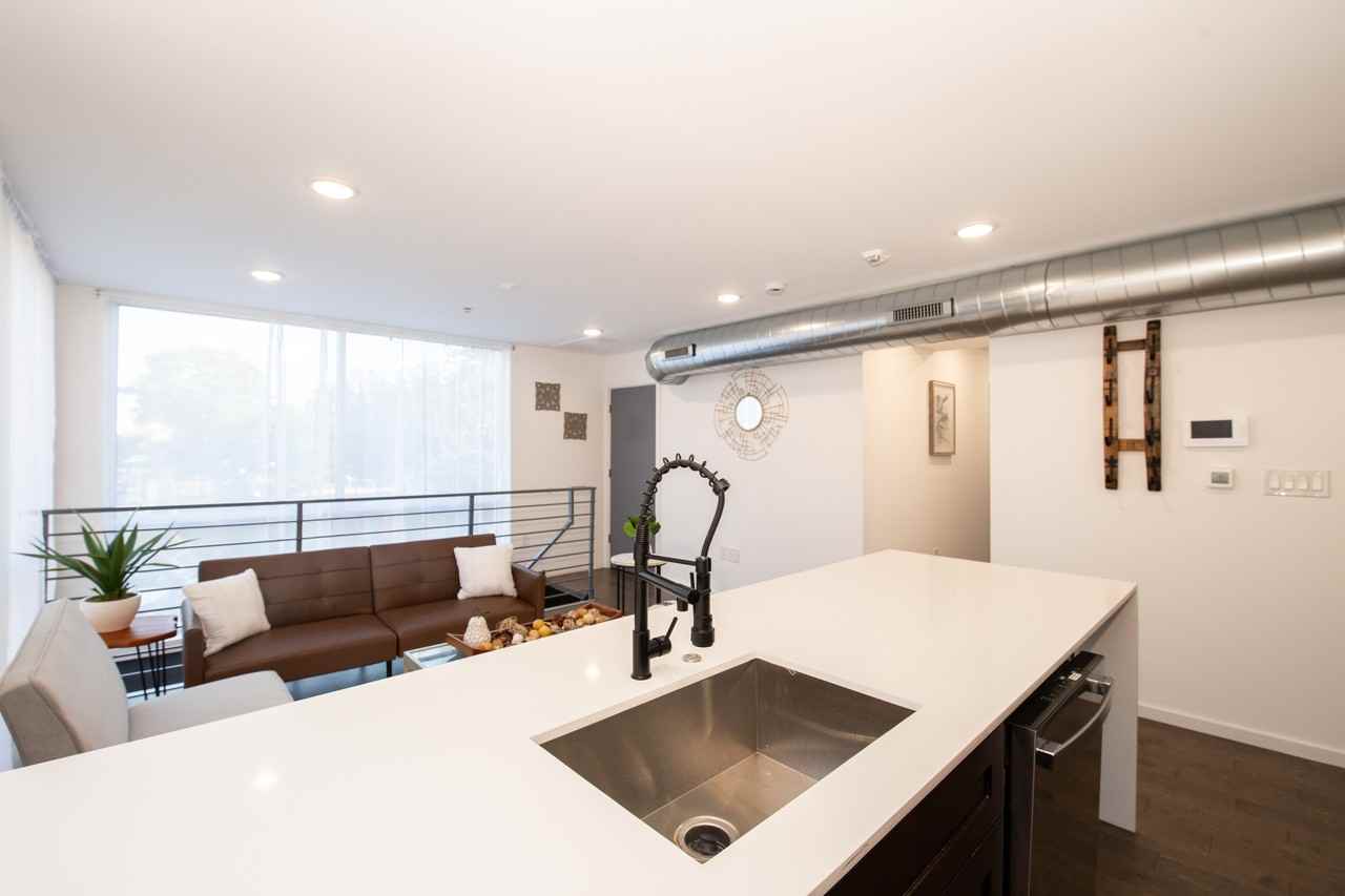 2059 Germantown Avenue - Photo 3 of 10