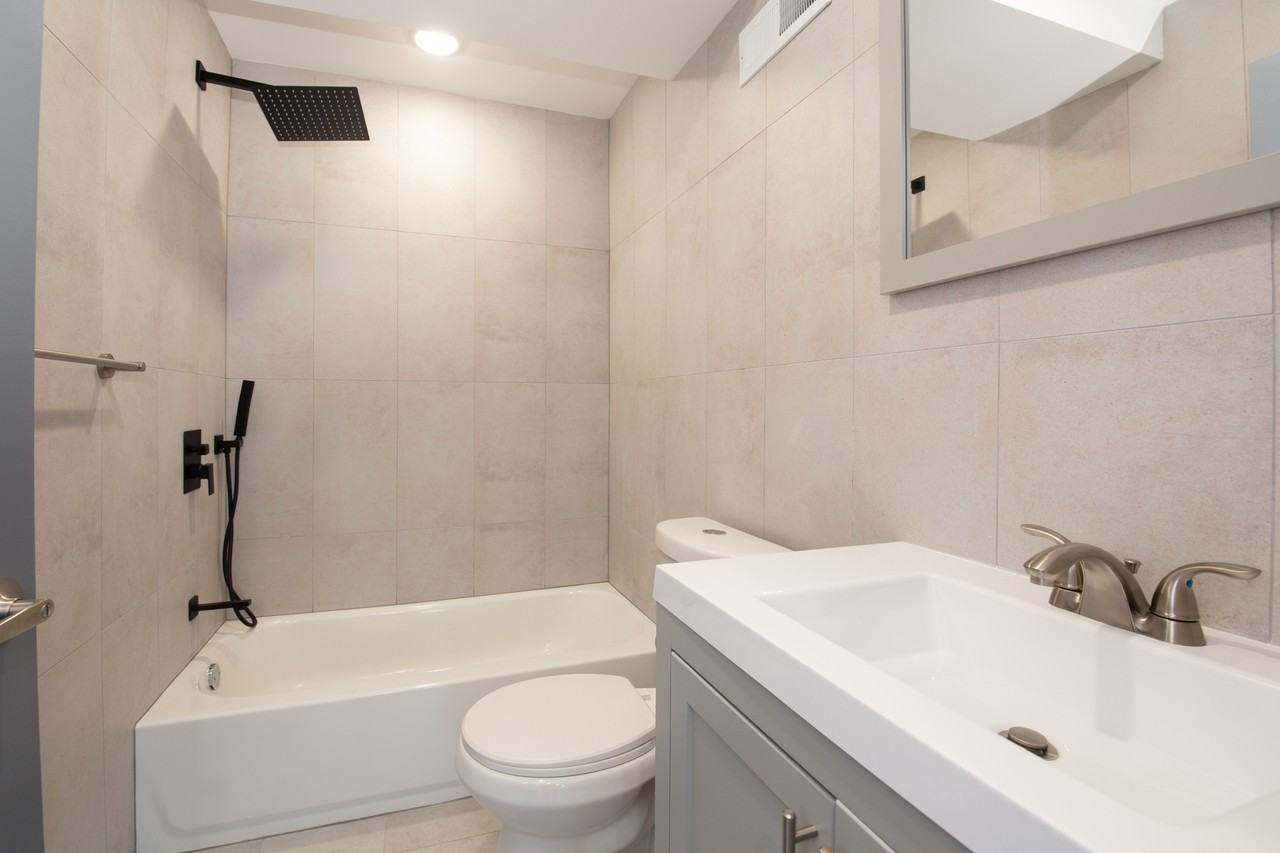 2059 Germantown Avenue - Photo 6 of 10