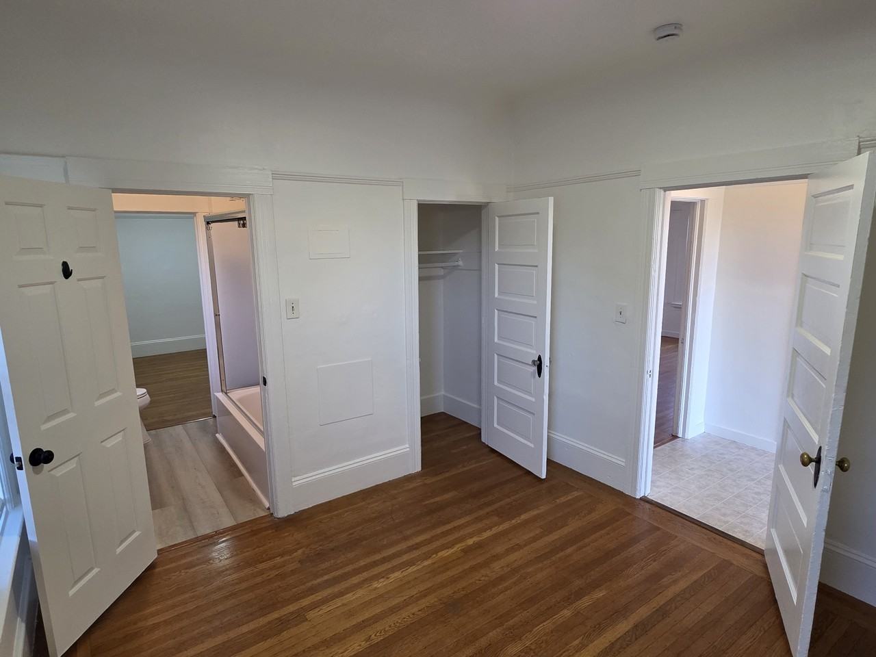 2025 Washington Avenue - Photo 6 of 14