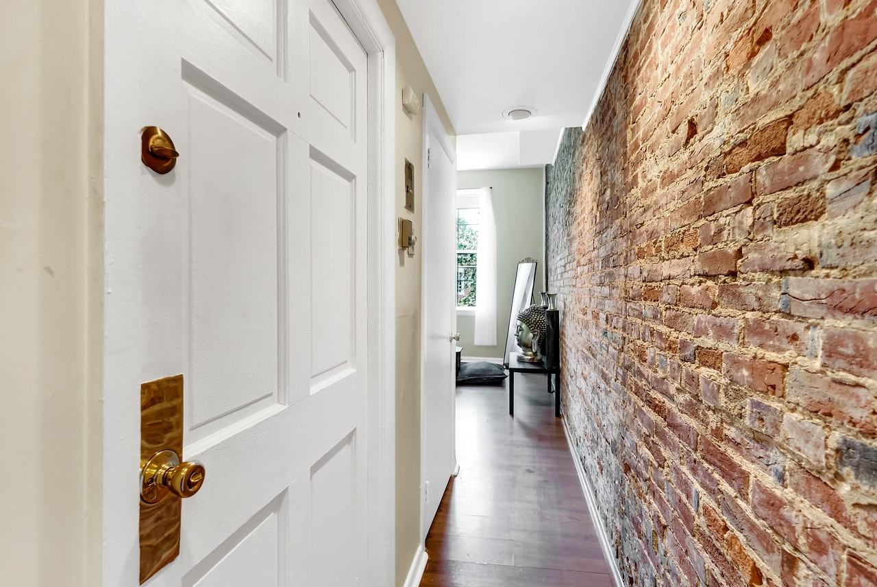 434 Lombard St - Photo 2 of 14