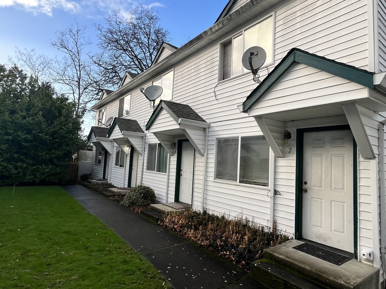 Carie Lynn Apartments - Photo 3 of 5