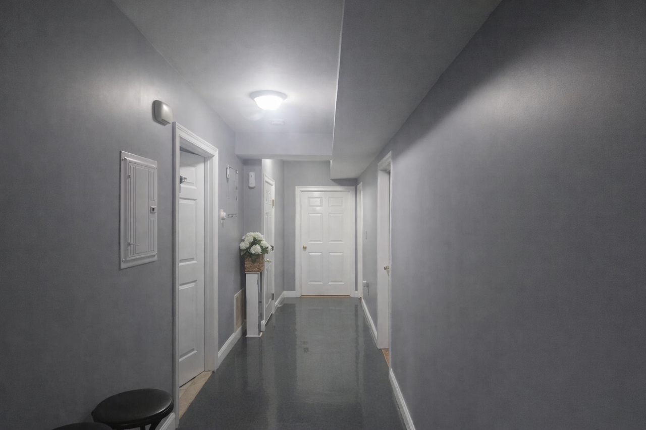 414 Ferry/ 168 Glen - Photo 2 of 7