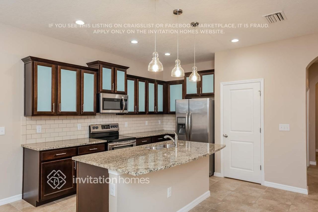 8636 Ice Wine St - Photo 6 of 18