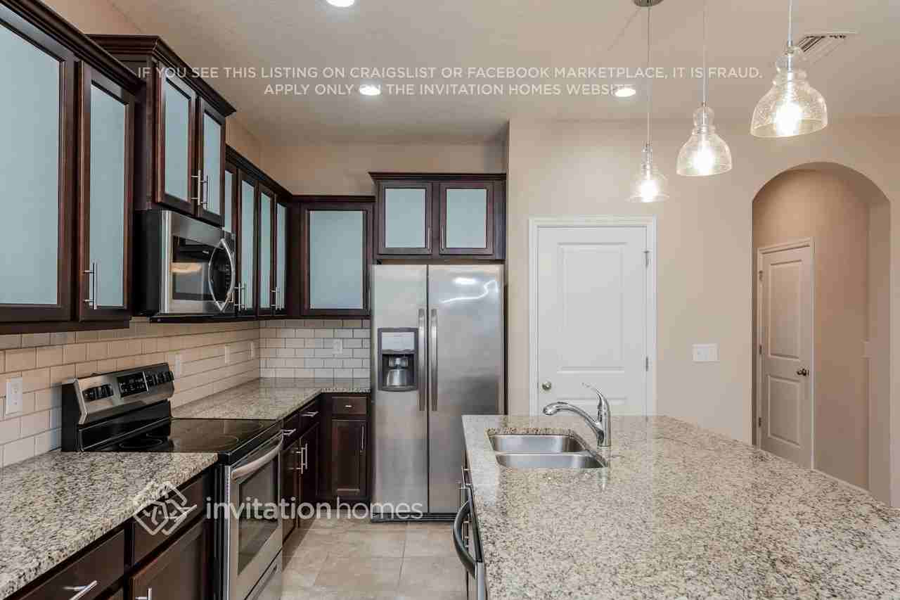 8636 Ice Wine St - Photo 7 of 18