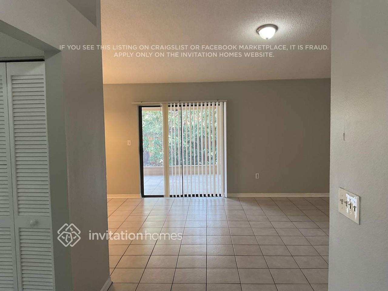 521 Carlsbad Dr - Photo 2 of 17