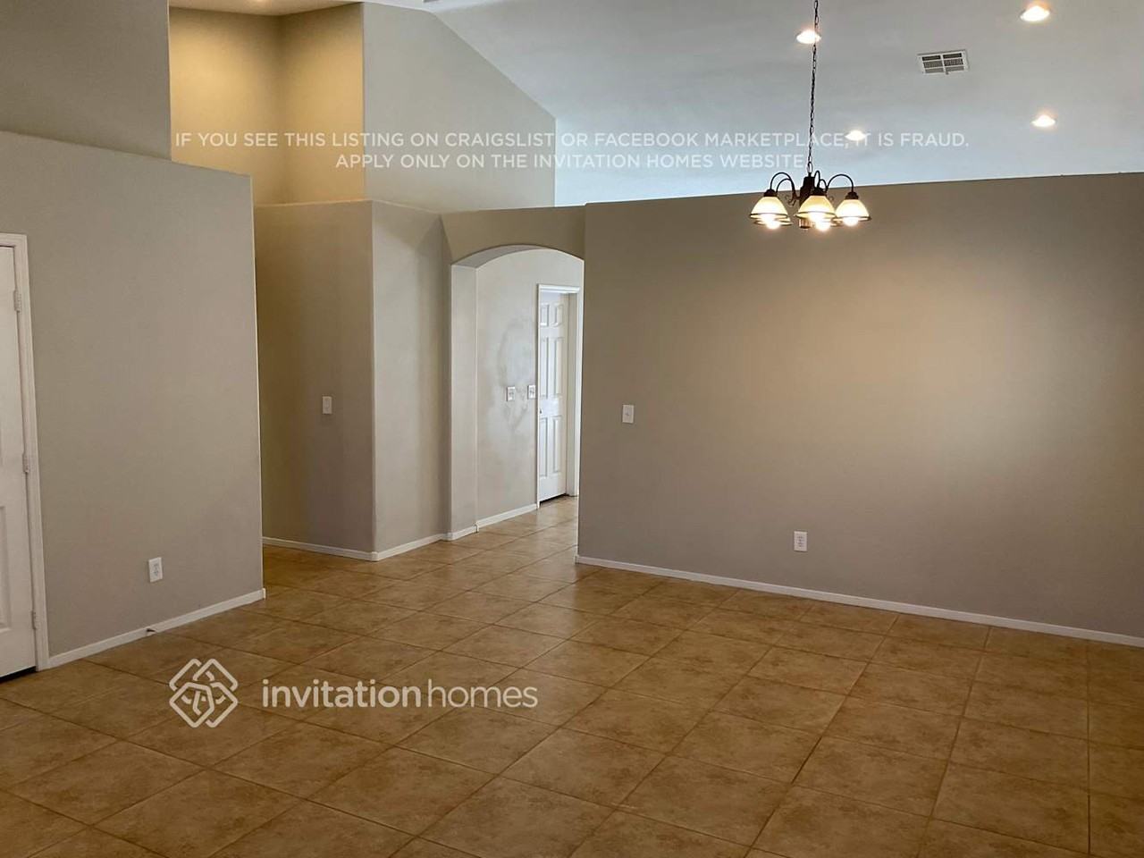 5055 Big Island Ct - Photo 3 of 18