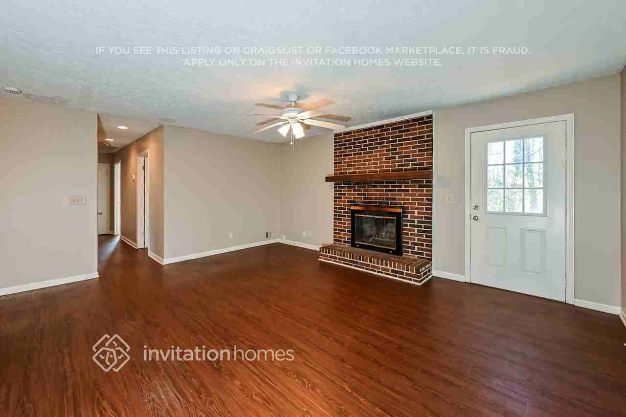 2727 King Arthur Ct - Photo 3 of 17