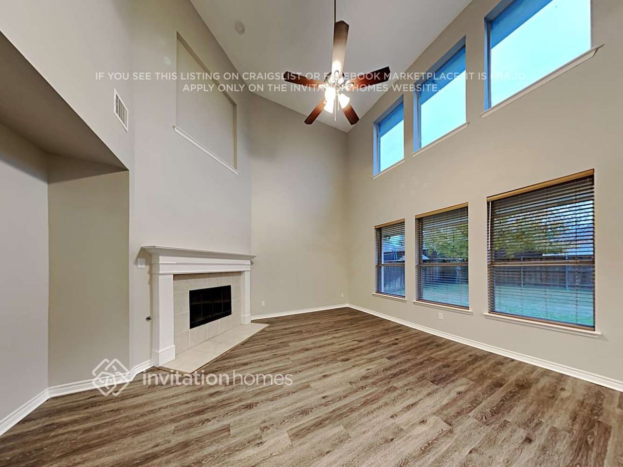 1037 Shadybrook Ln - Photo 4 of 24