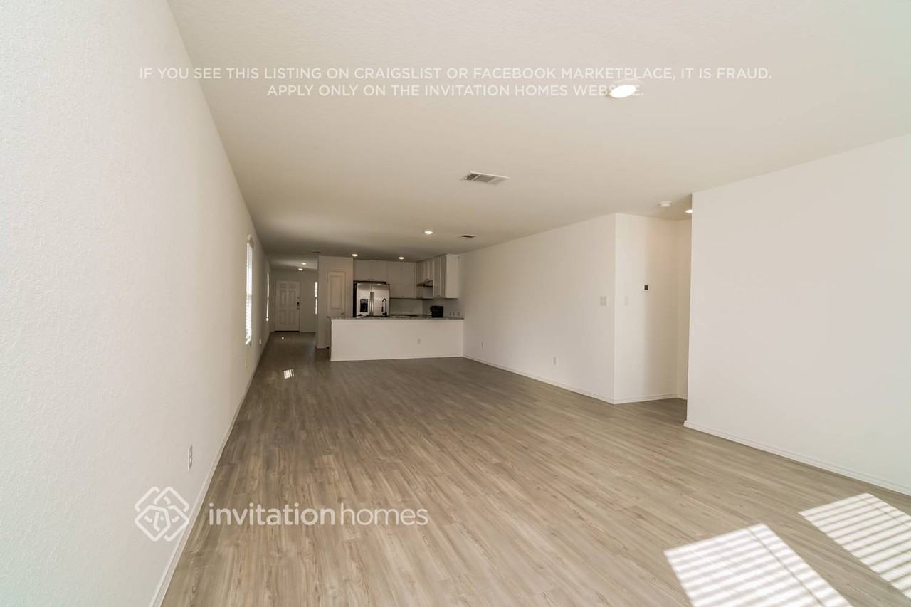 104 Parish Ln - Photo 4 of 17