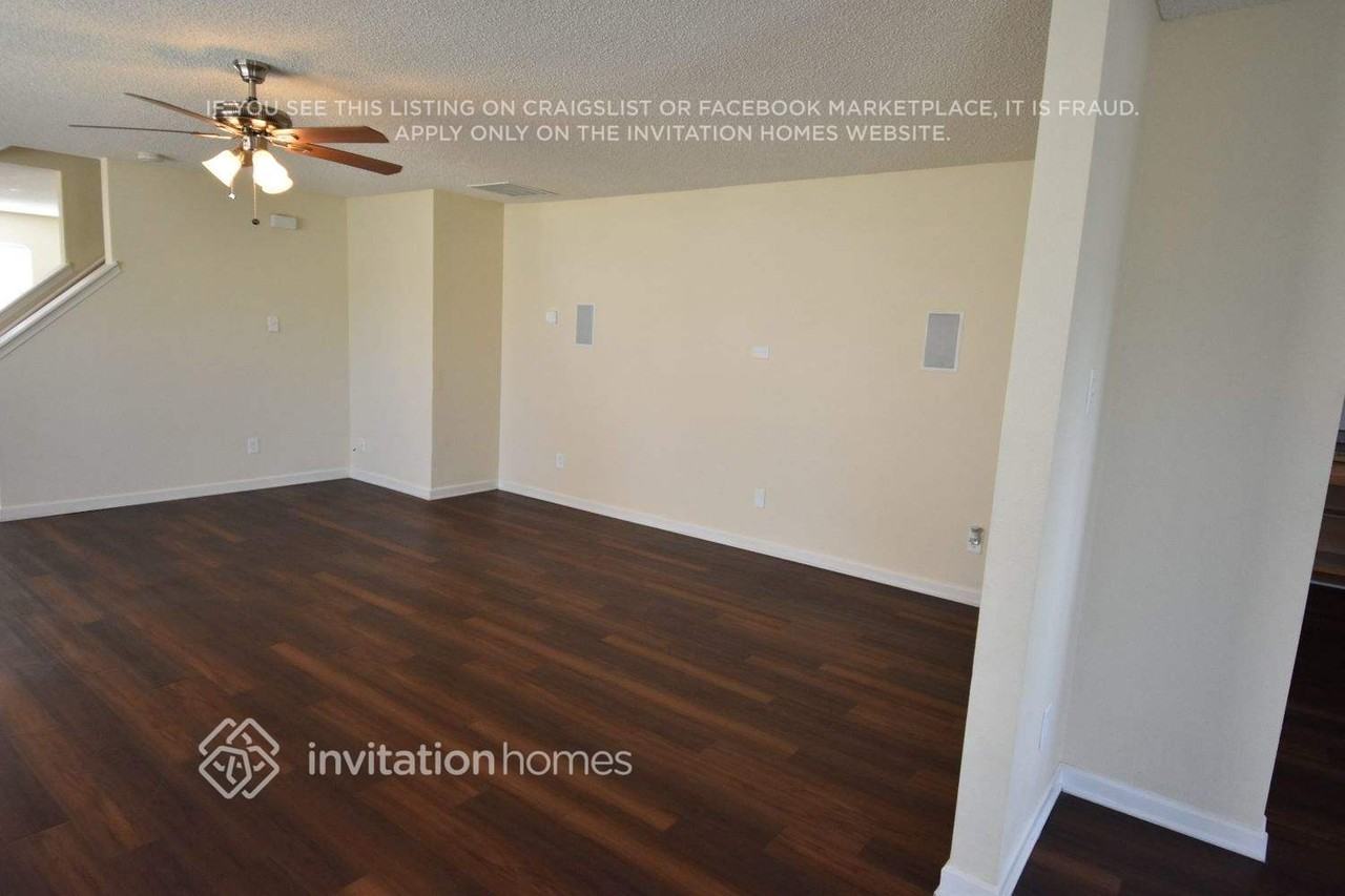 4334 Kellybrook Dr - Photo 4 of 17