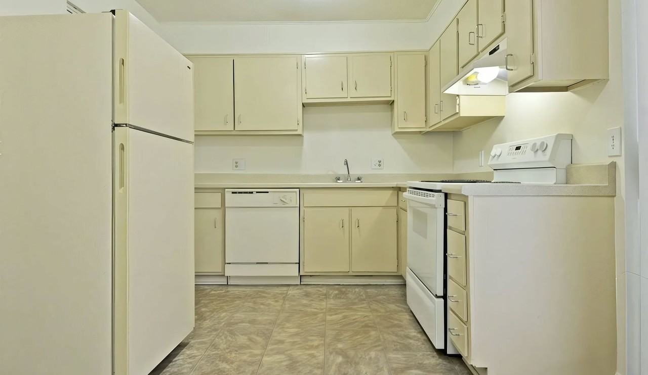 Countryside Villa Apartments - Photo 2 of 10