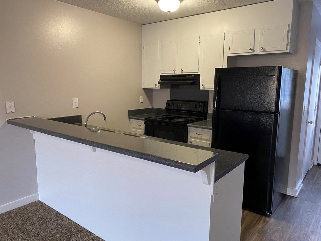 Glennwood Apartments - Photo 5 of 21