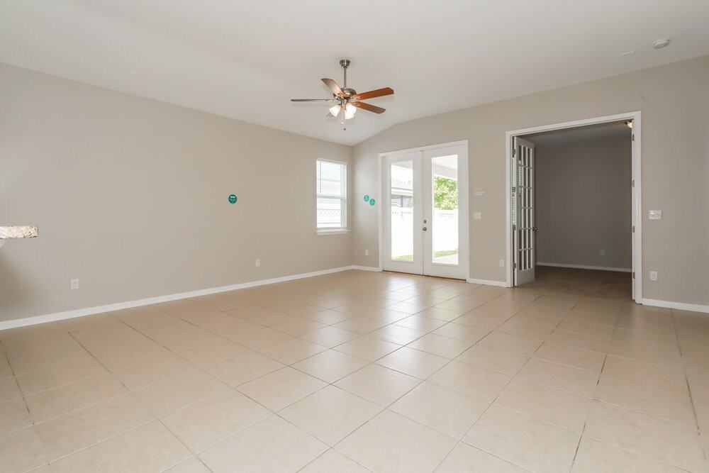 152 Brentley Ln - Photo 4 of 16