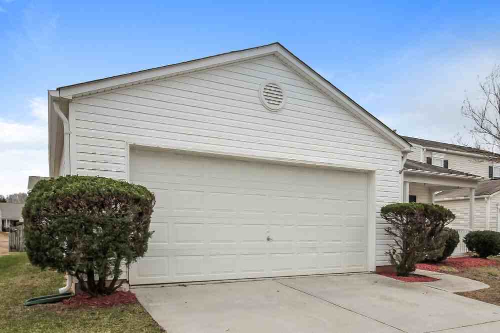 8145 Rosberg Ln - Photo 3 of 16