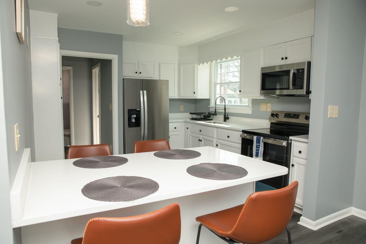 Burks St - Photo 4 of 16