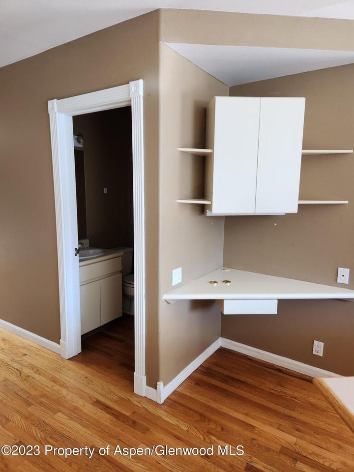 720 Cooper Ave - Photo 3 of 15