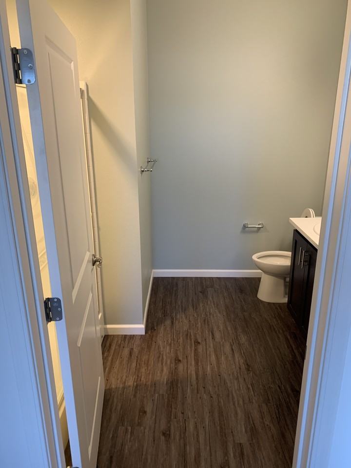 140 Ivy Avenue #E 38 - Photo 7 of 13