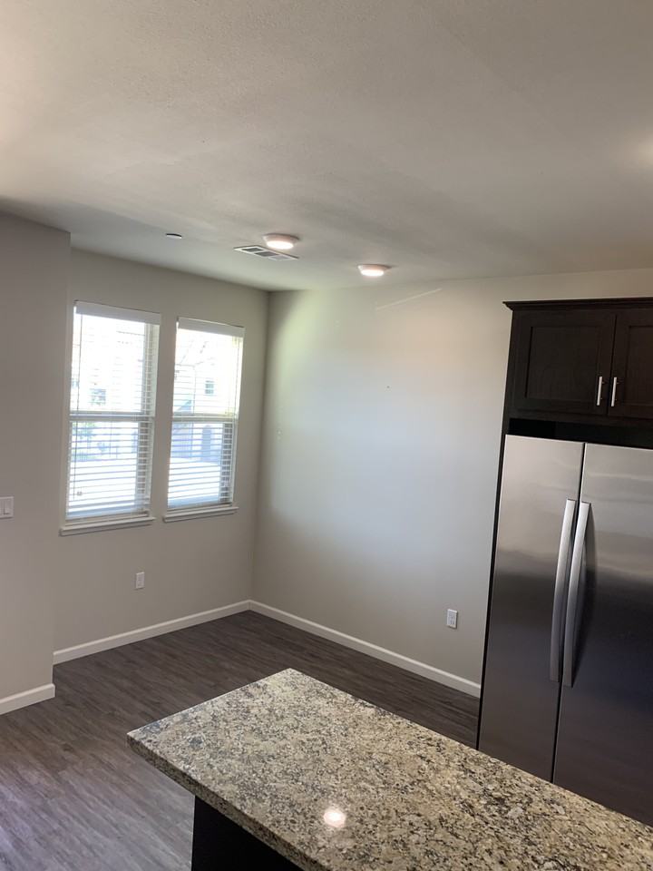 140 Ivy Avenue #E 38 - Photo 4 of 13