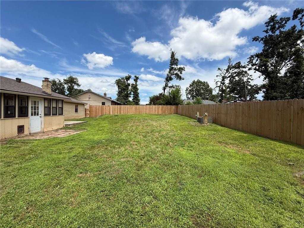 2604 W Dogwood St - Photo 4 of 20